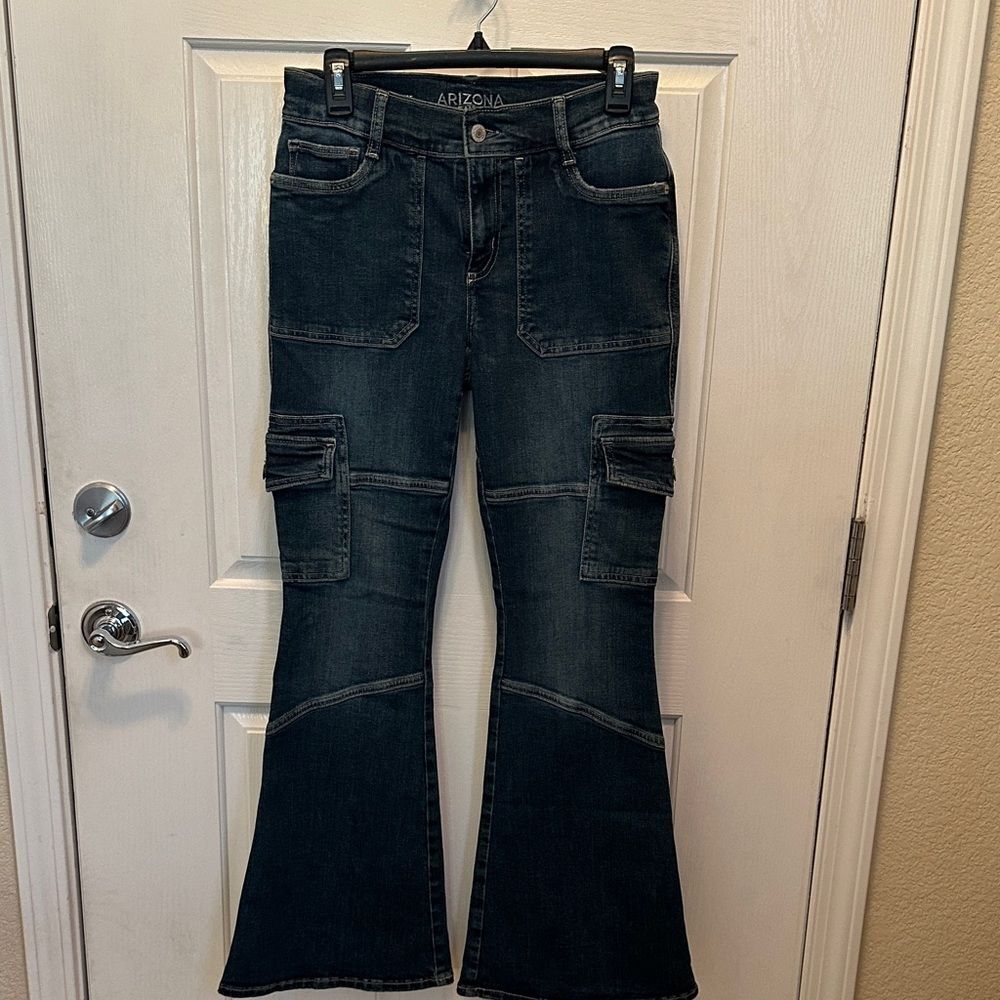 Arizona Jean Co Women's Dark Blue Extreme Low-Rise Y2K Flare Jeans Size 4
